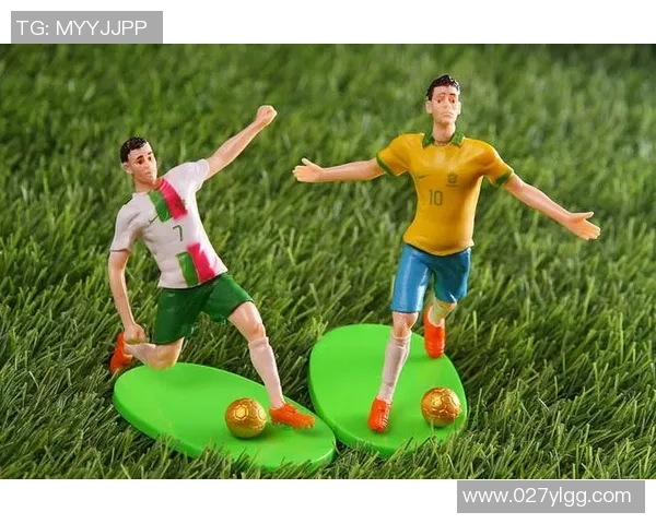 足球明星人物手办精美展示收藏与欣赏的完美结合